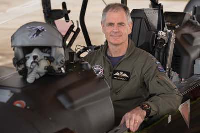 BeeMail:OtherVideo_002Short>Thumbnail